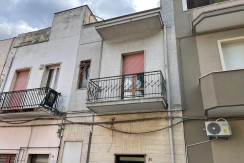Appartamento in vendita abitabile, Francavilla Fontana, tre vani e servizi